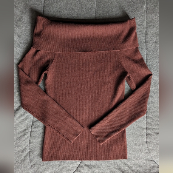 Aritzia Wilfred Croquis Sweater - Picture 6 of 7
